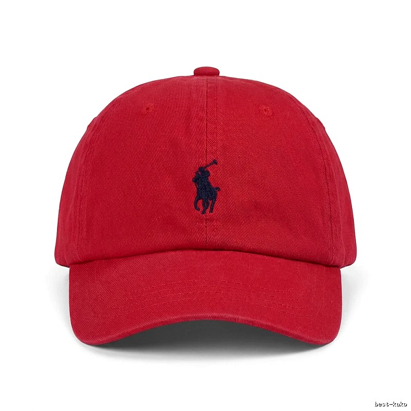 The classic and simple style red hat of Ralph Lauren
