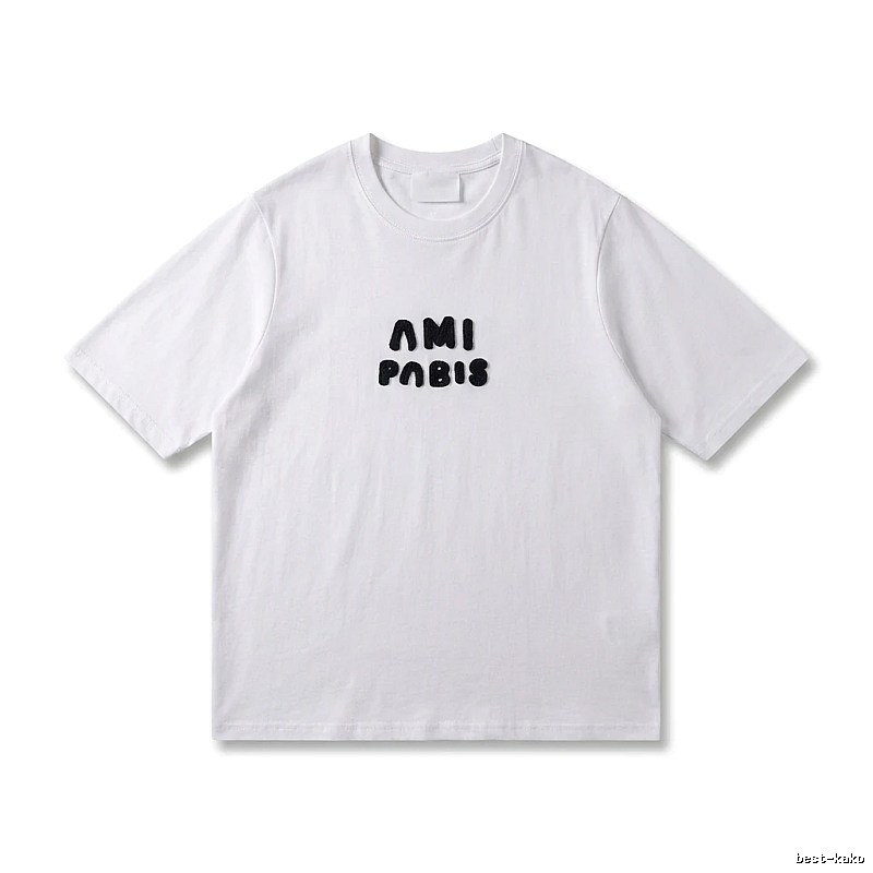 AMI Paris minimalist style white T-shirt