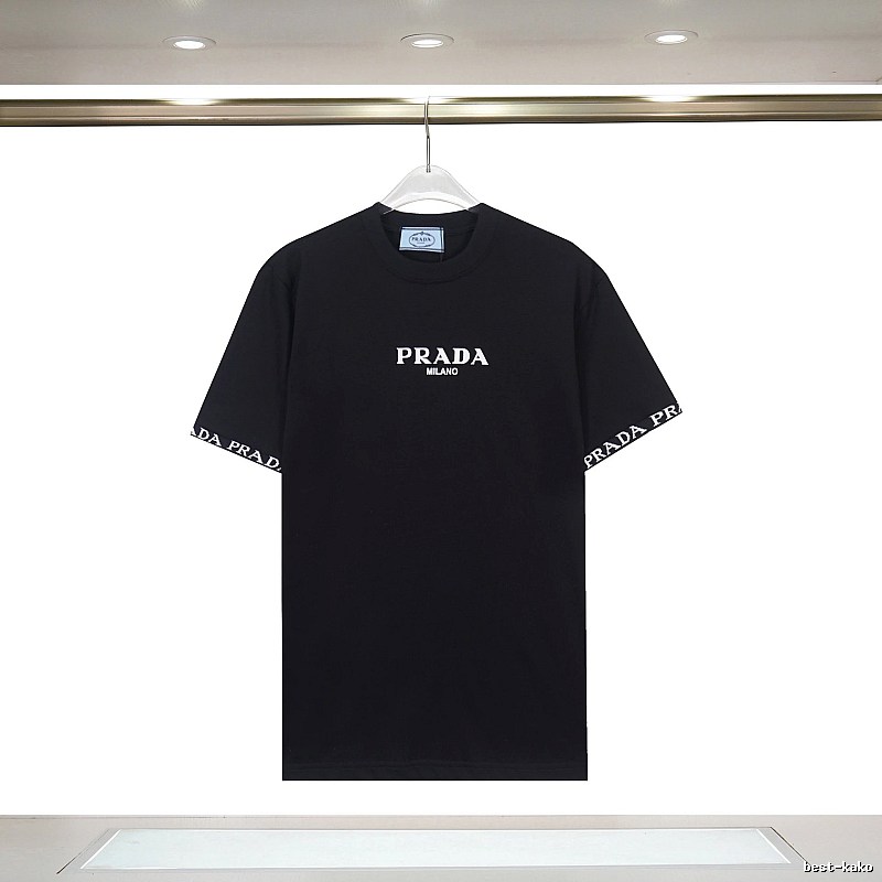 Amiri Resort Logo T-shirt Black Small AM for Travel Looks
