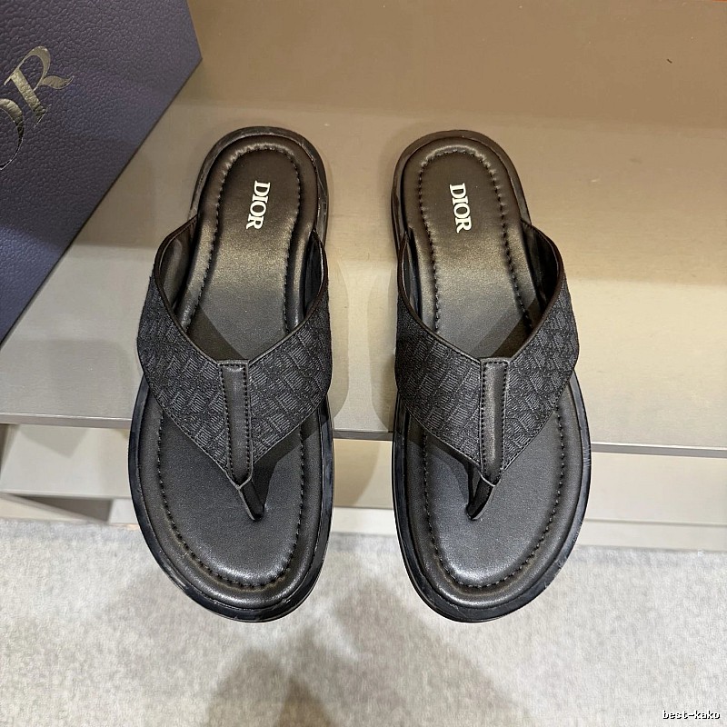 Dior Monogram Light Luxury Style Black Flip-flops