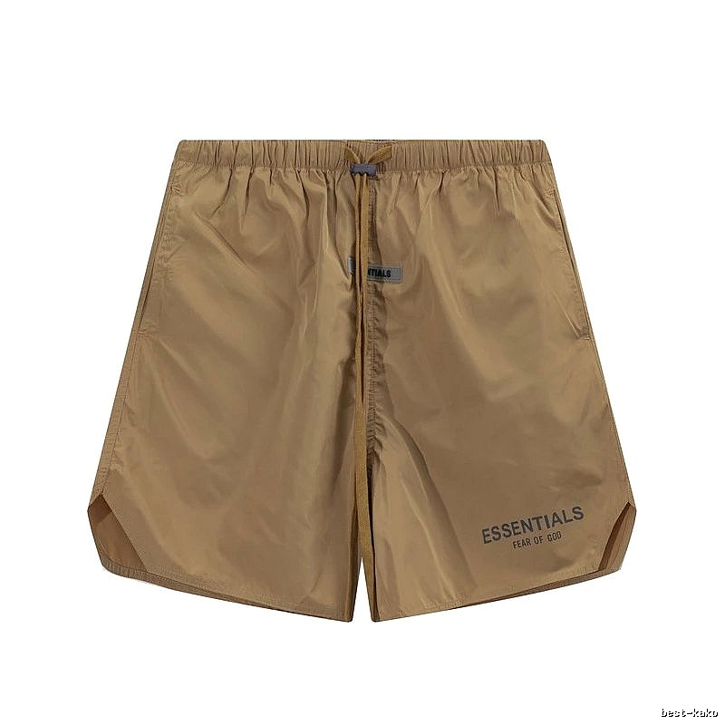 ESSENTIALS minimalist style khaki shorts