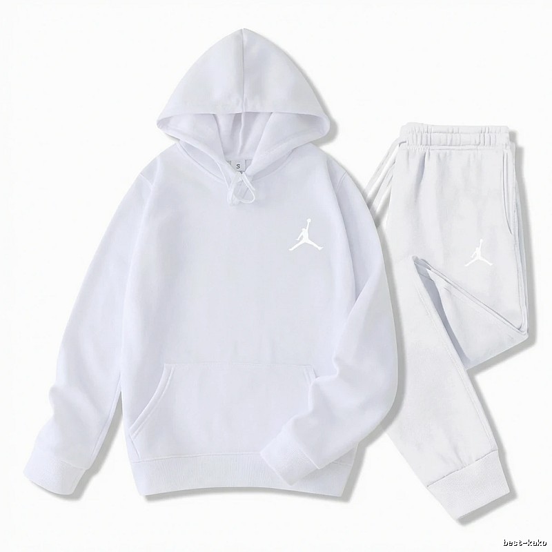 Jordan sporty white suit