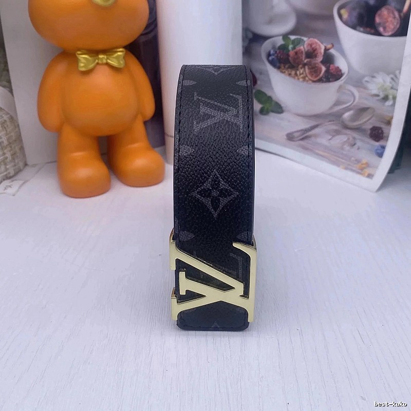 Louis Vuitton Smart-Casual Finish Monogram Belt Campus Look