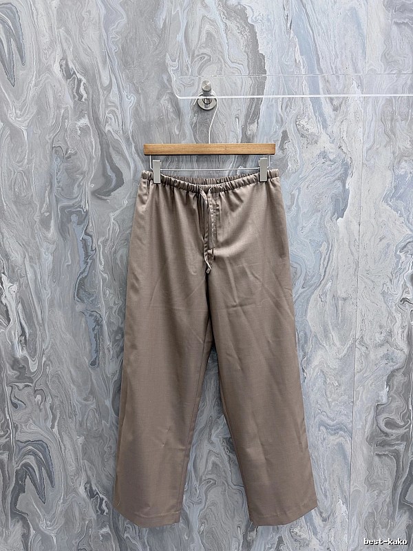 Relaxed Casual Pants with elastic waist and cropped straight leg - Daily