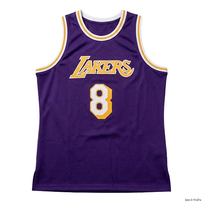 The classic blue jersey of the Michael Jordan.