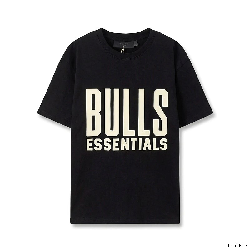 ESSENTIALS Bulls-style black T-shirt